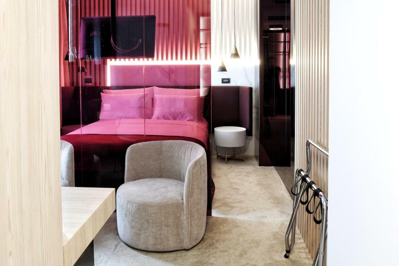 Pod Zidom Rooms Zagreb Buitenkant foto